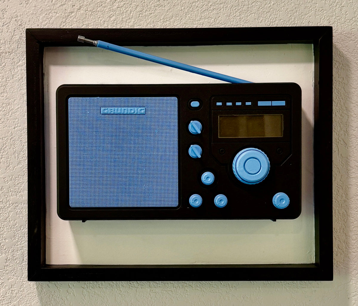 2000's Grundig Shortwave Radio