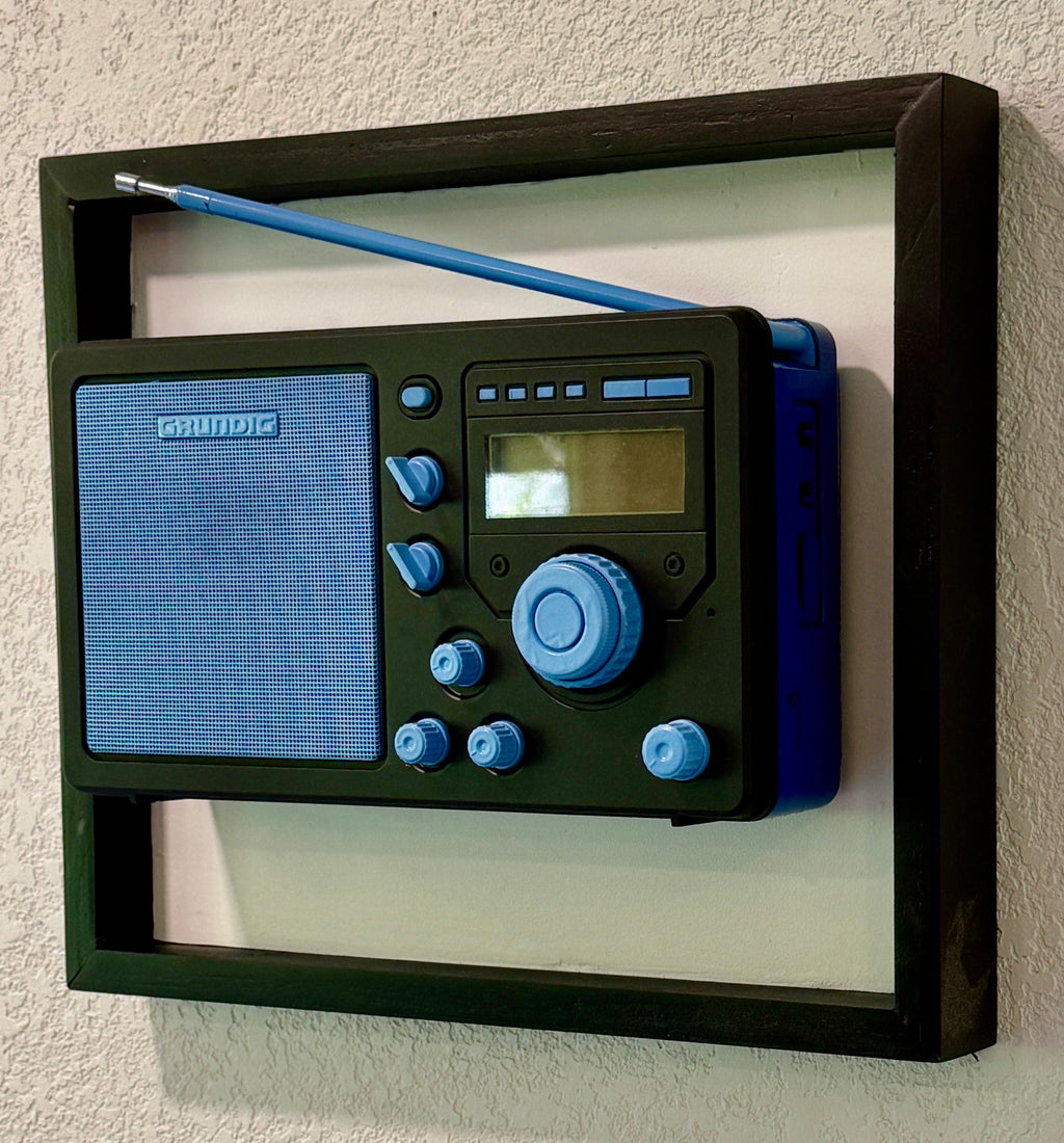 2000's Grundig Shortwave Radio