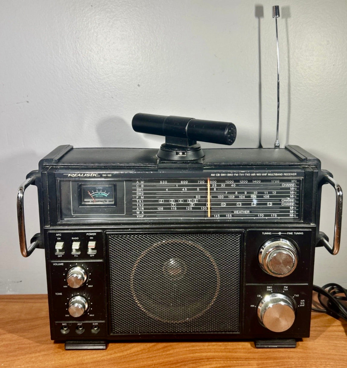 1970's / 1980's Realistic Multi-Band Radio