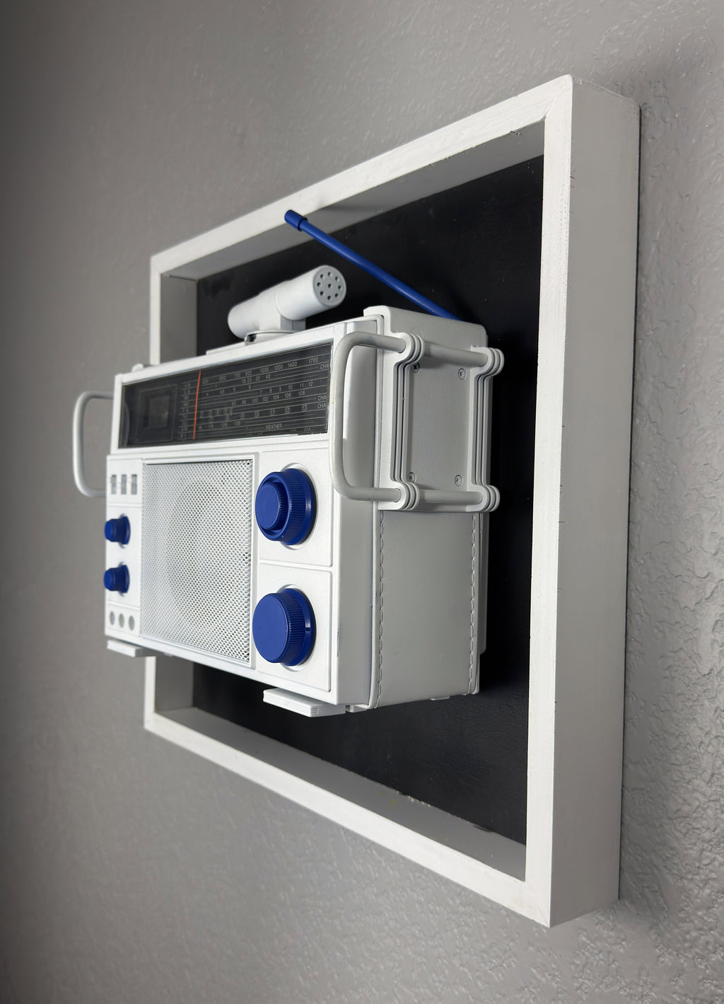 1970's / 1980's Realistic Multi-Band Radio