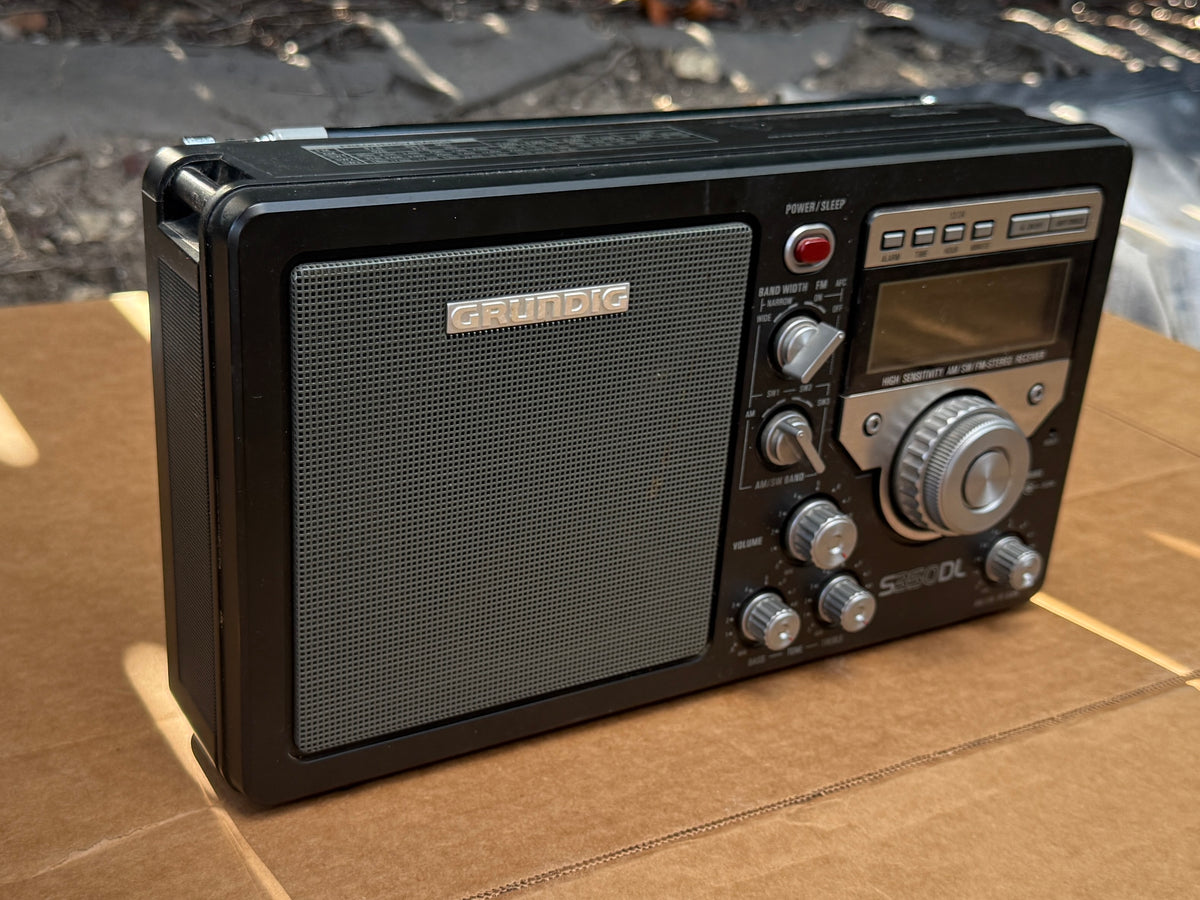 2000's Grundig Shortwave Radio