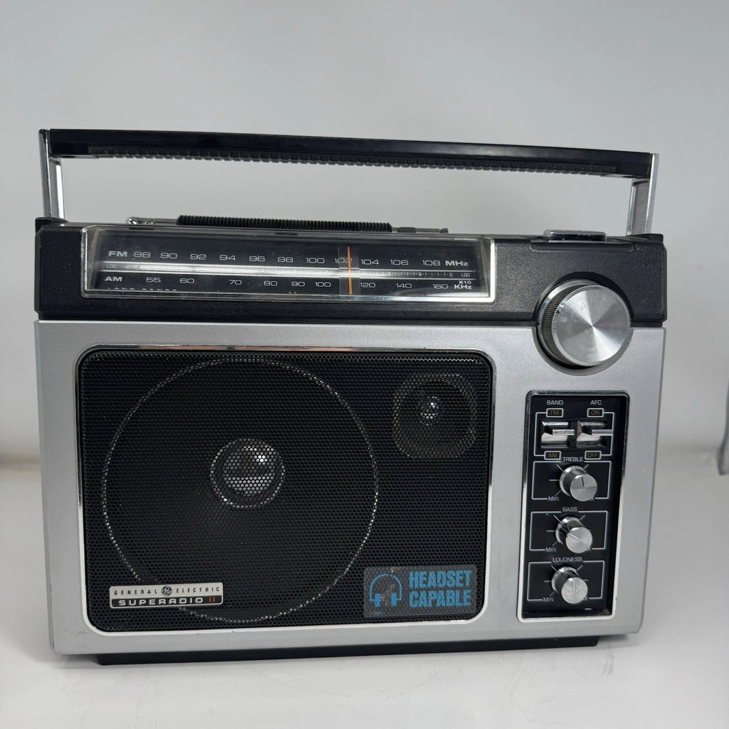 1980's General Electric (GE) Radio